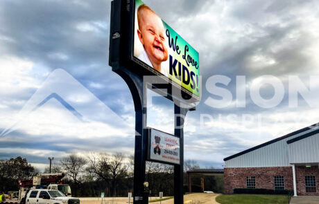 16mm LED Display at Crossroad Church of Katy Texas